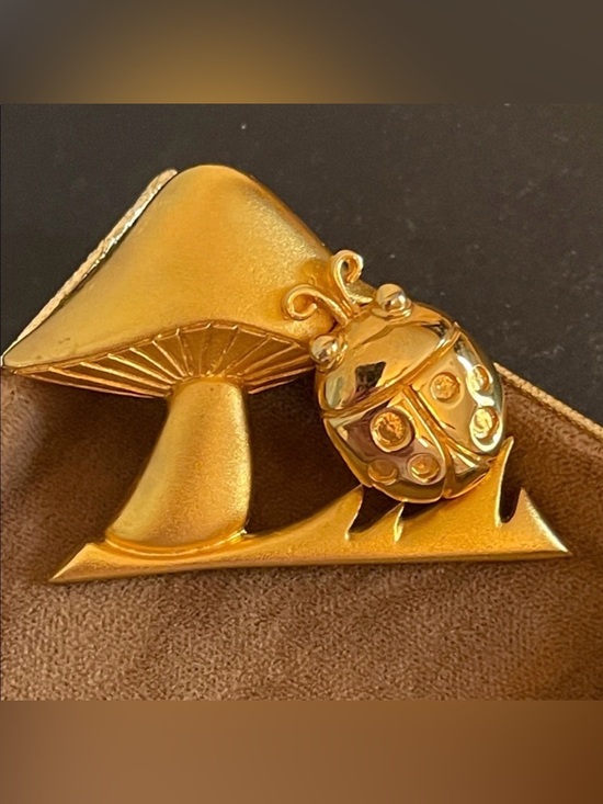 Casual Corner Jewelry - Vintage Casual Corner Gold-Tone Mushroom & Ladybug Brooch